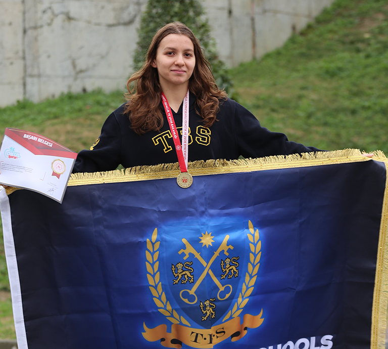 TBS Student Berra Nur Yılmaz became the Istanbul Champion